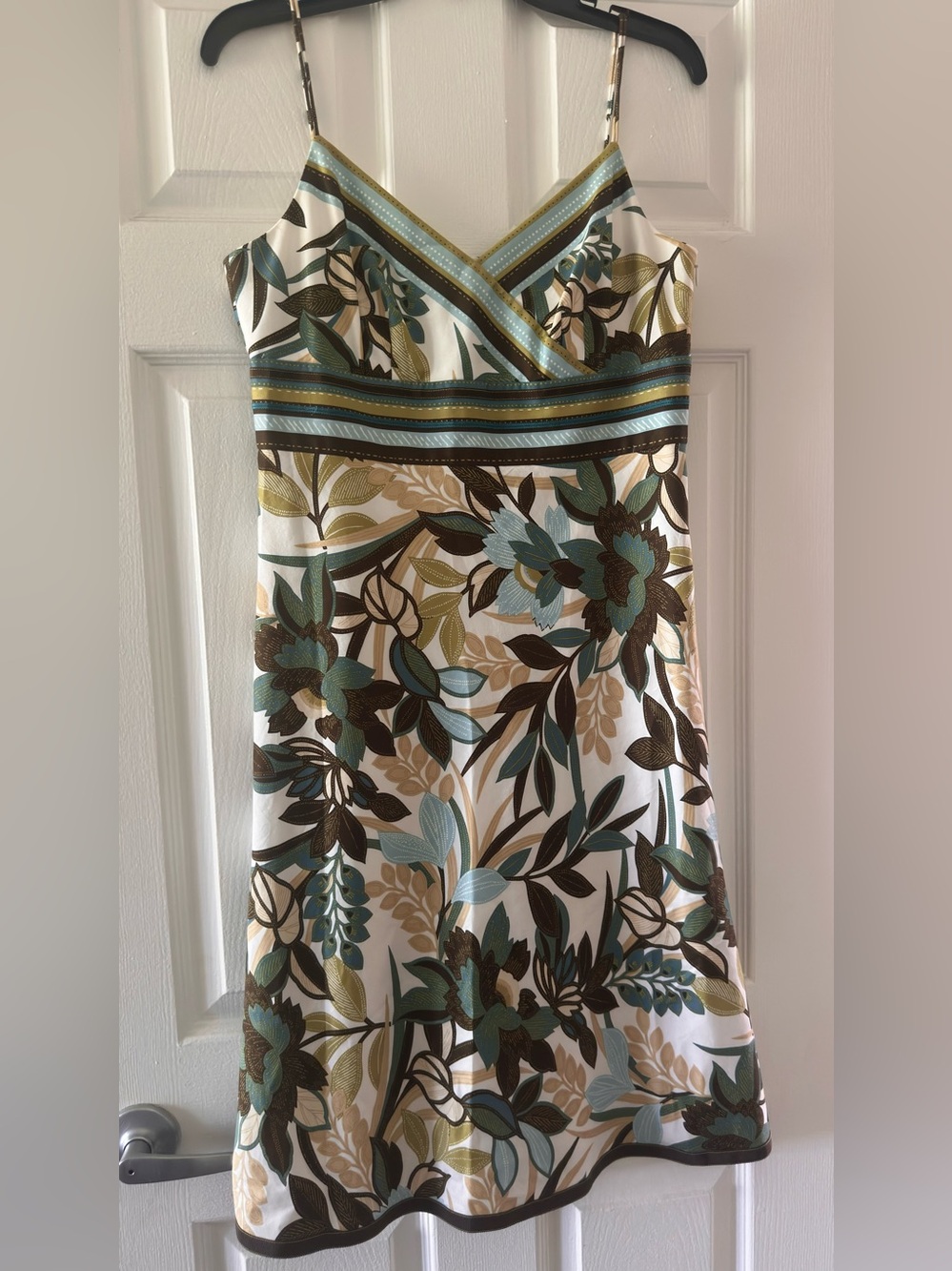 Ann Taylor Floral A-Line Skirt in White, Teal & Brown